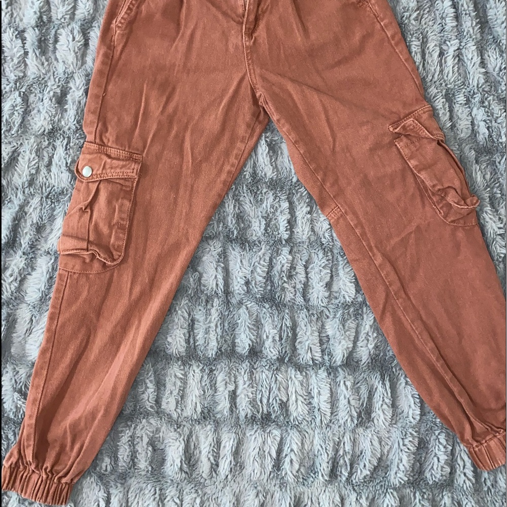 Womens XS caramel cargo jogger pants